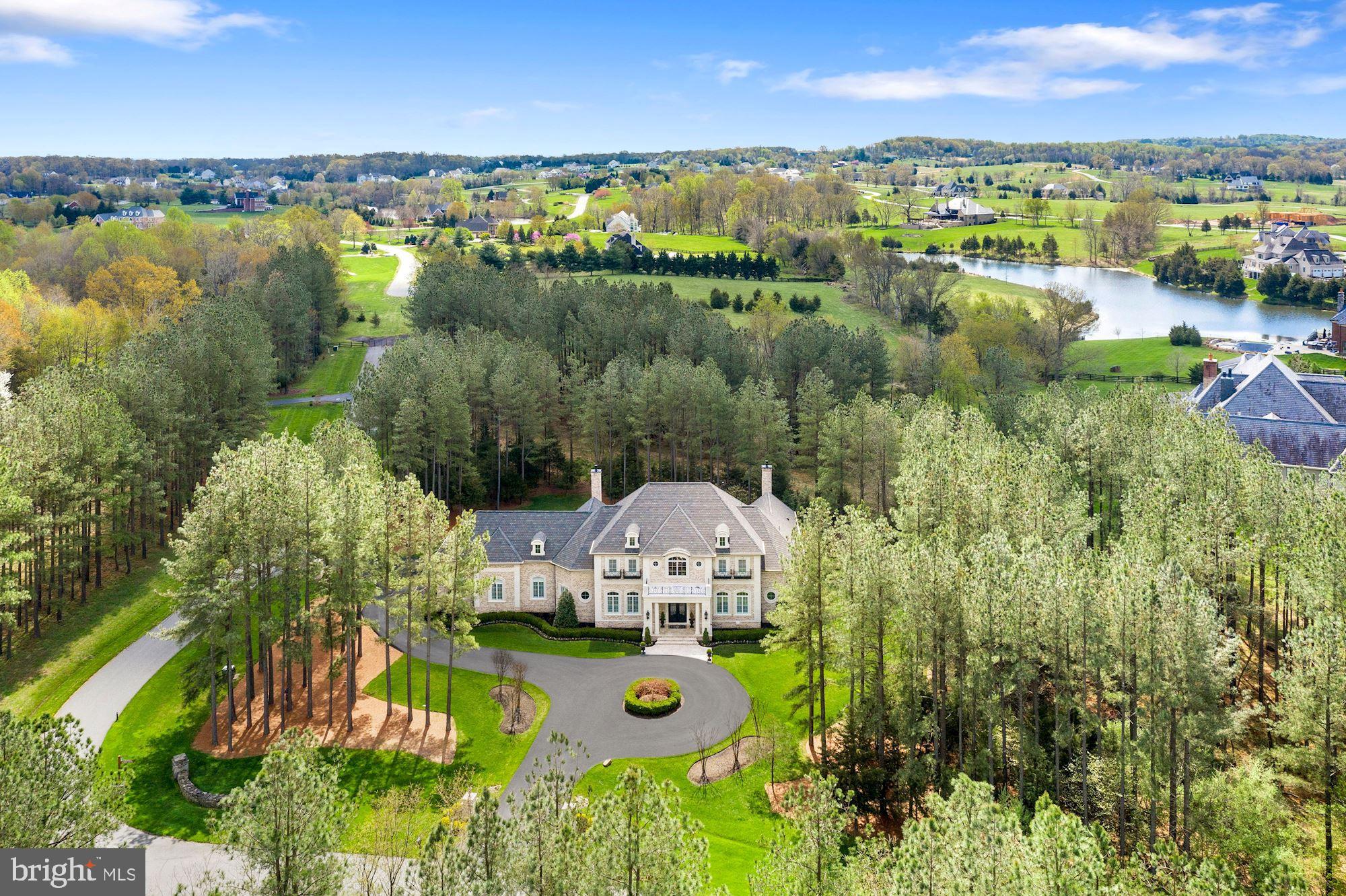 ESTATES @ CREIGHTON FARM - Residential