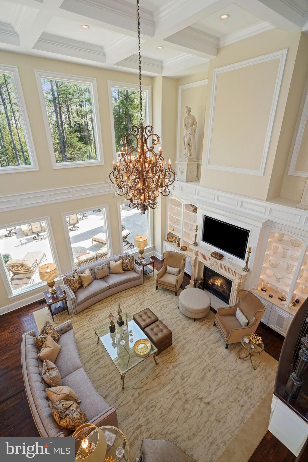 ESTATES @ CREIGHTON FARM - Residential