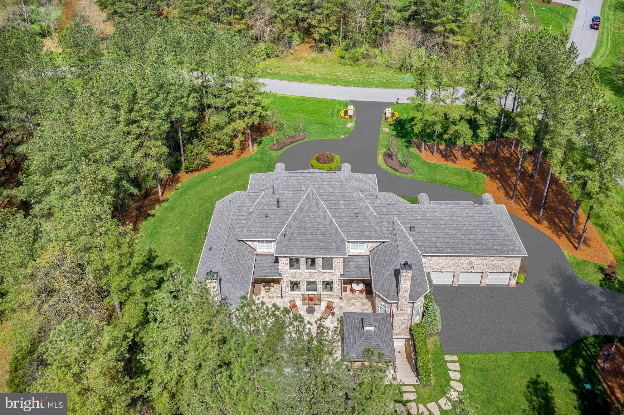 ESTATES @ CREIGHTON FARM - Residential