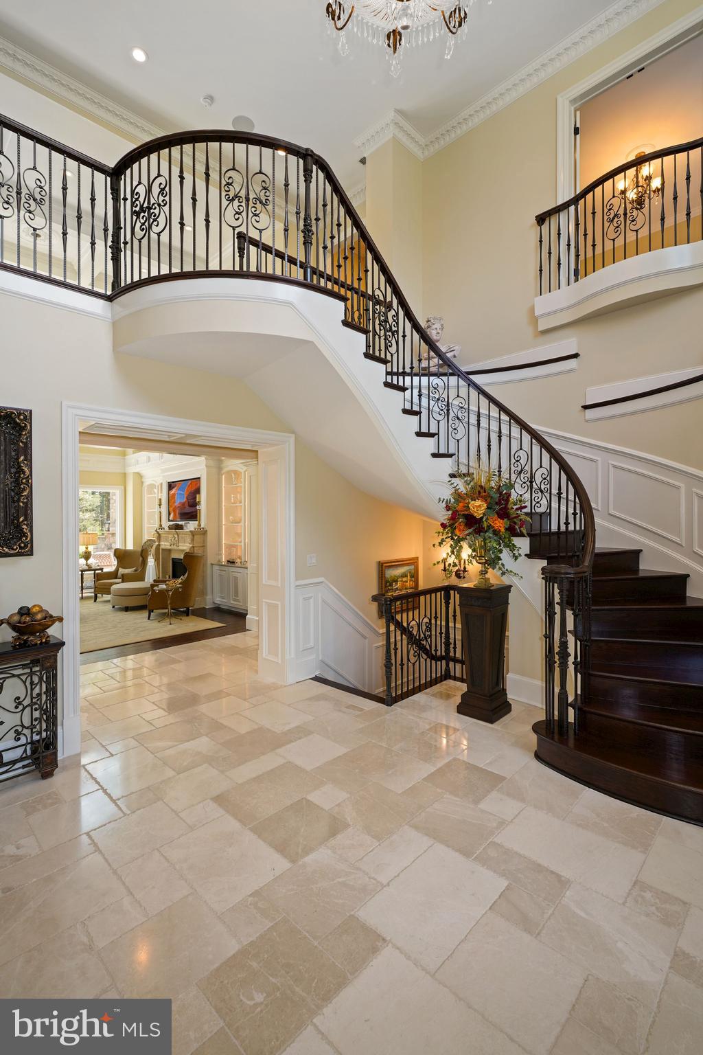 ESTATES @ CREIGHTON FARM - Residential