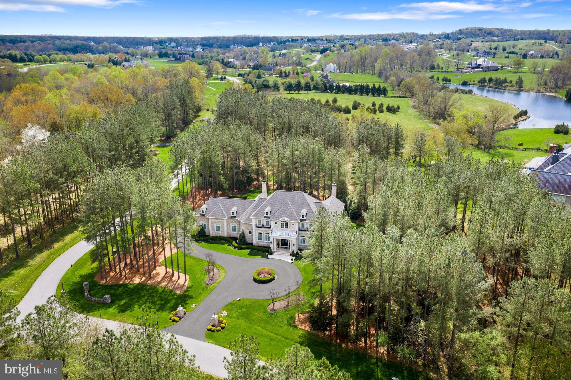 ESTATES @ CREIGHTON FARM - Residential