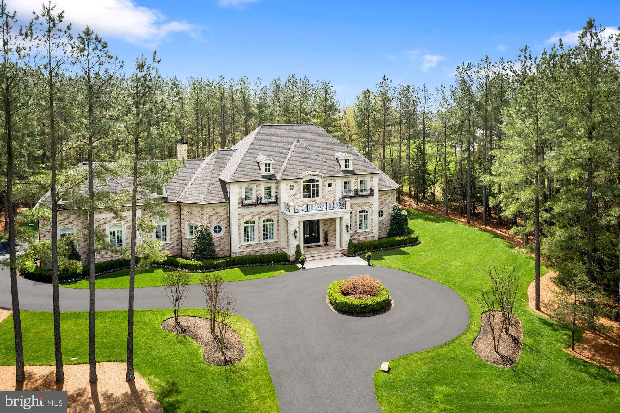 ESTATES @ CREIGHTON FARM - Residential