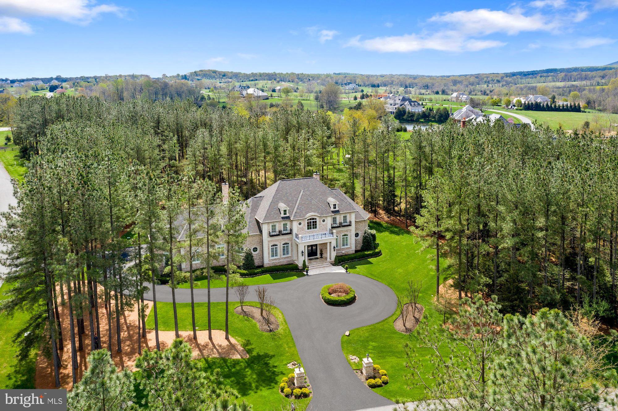 ESTATES @ CREIGHTON FARM - Residential