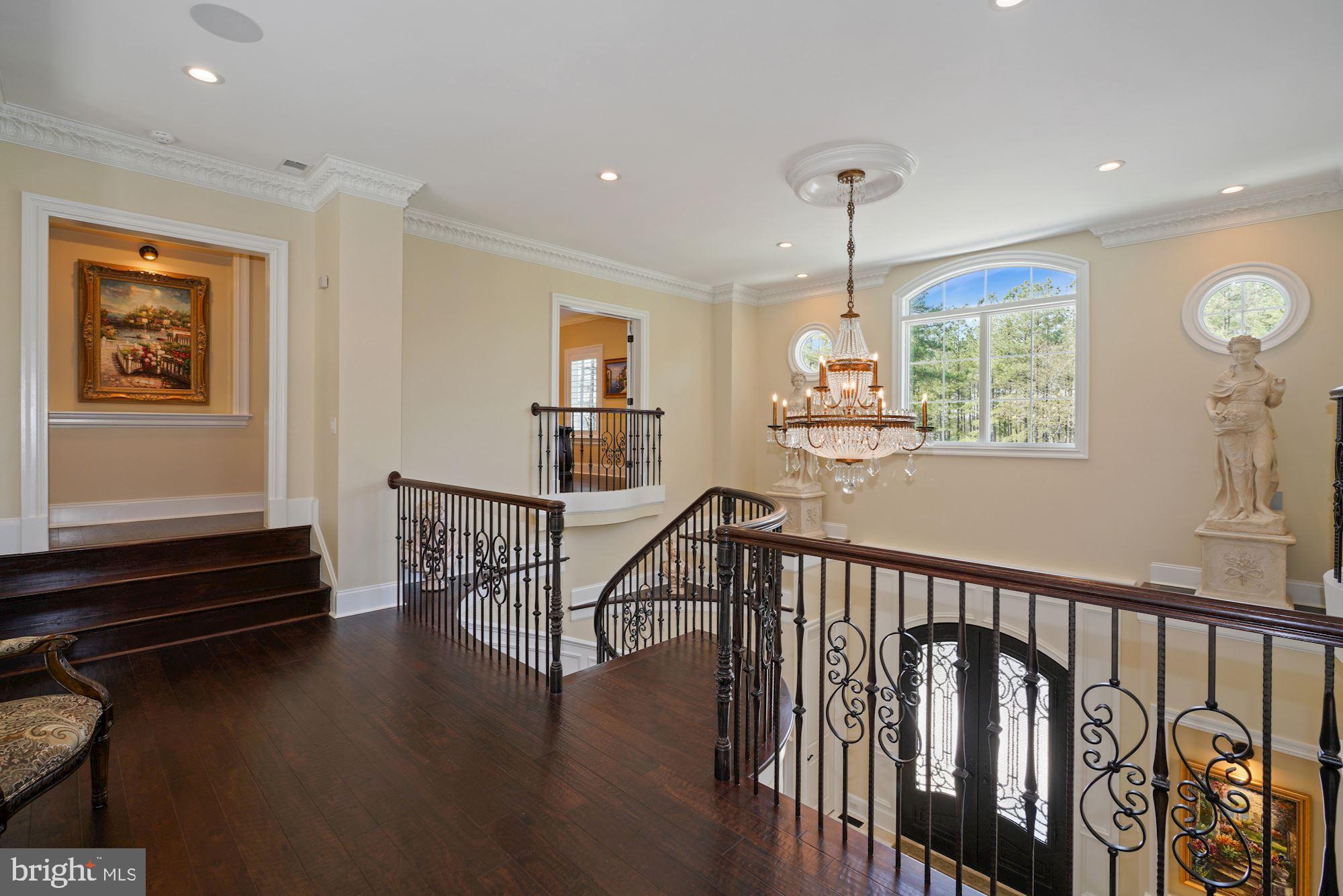 ESTATES @ CREIGHTON FARM - Residential