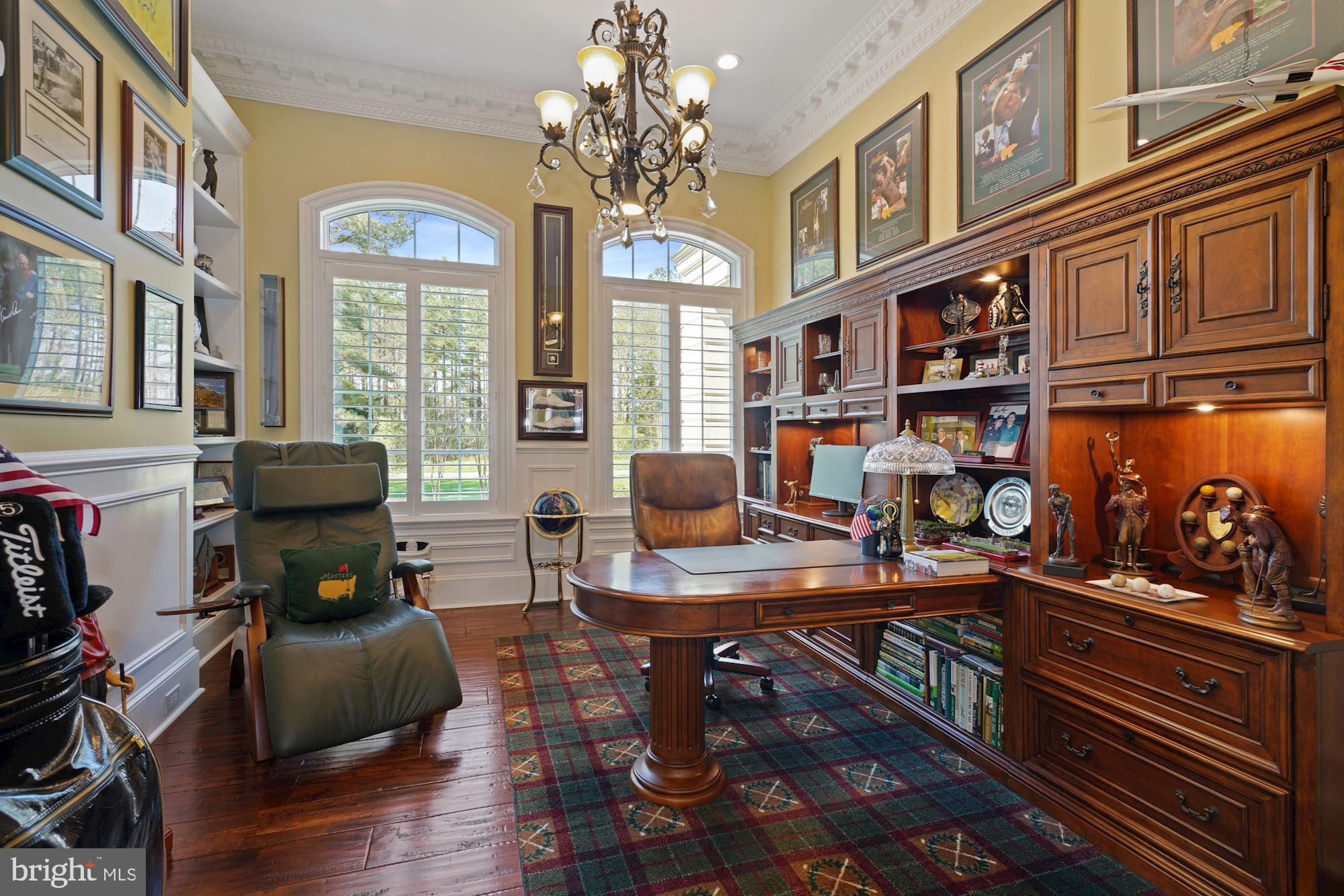 ESTATES @ CREIGHTON FARM - Residential