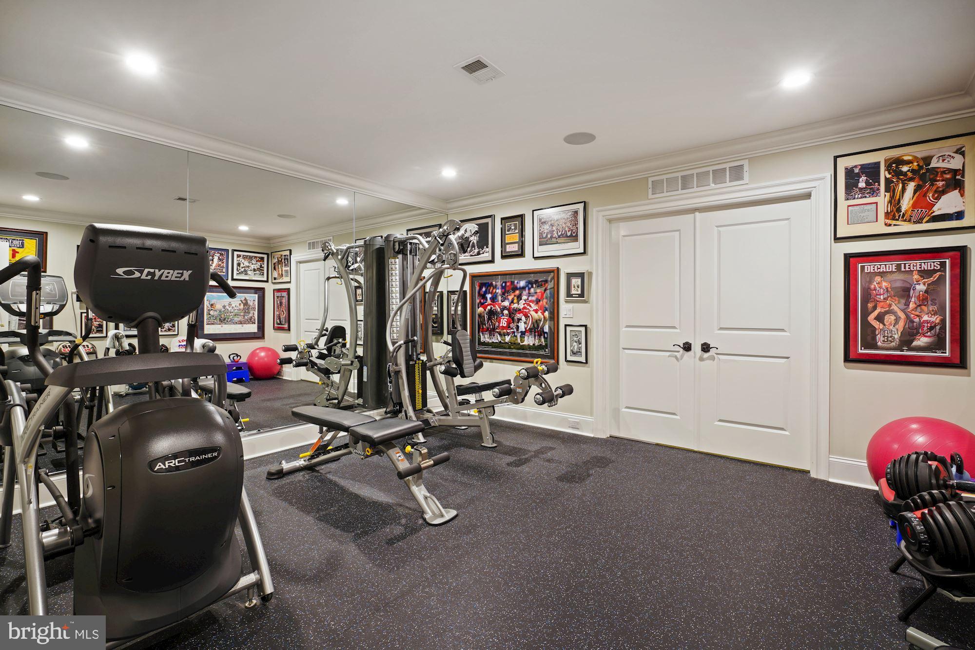 ESTATES @ CREIGHTON FARM - Residential