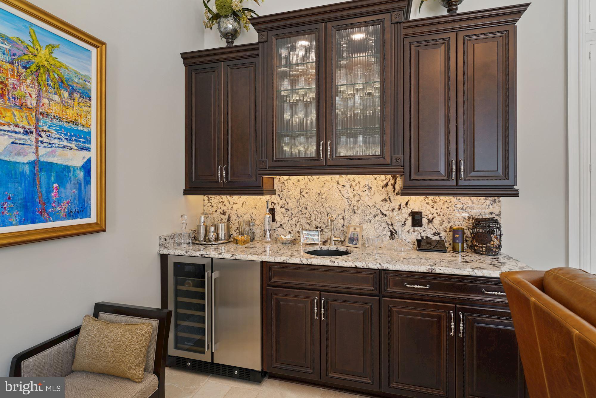 ESTATES @ CREIGHTON FARM - Residential