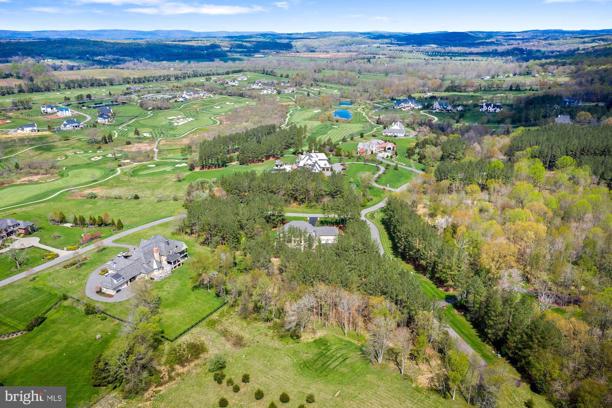 ESTATES @ CREIGHTON FARM - Residential