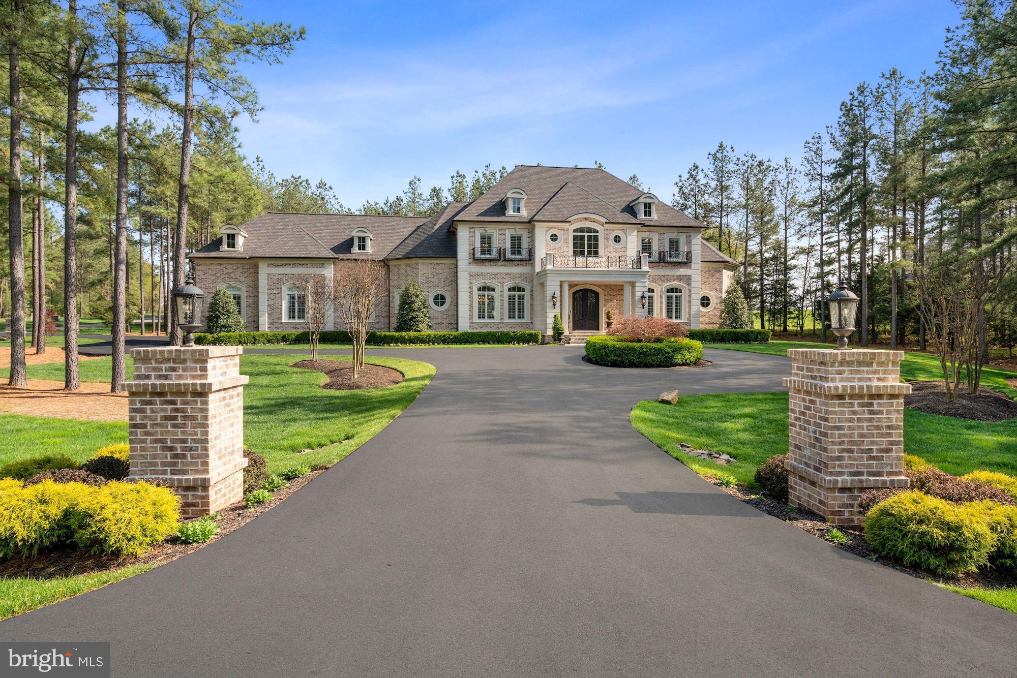 ESTATES @ CREIGHTON FARM - Residential