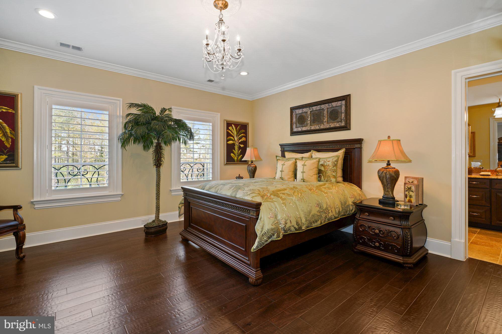 ESTATES @ CREIGHTON FARM - Residential