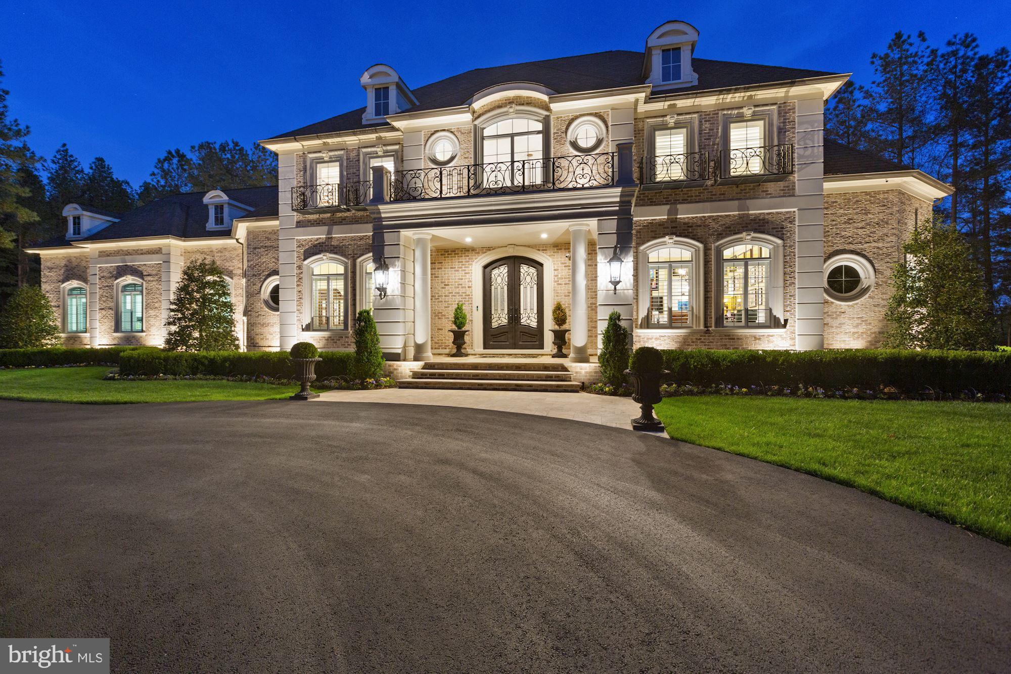 ESTATES @ CREIGHTON FARM - Residential