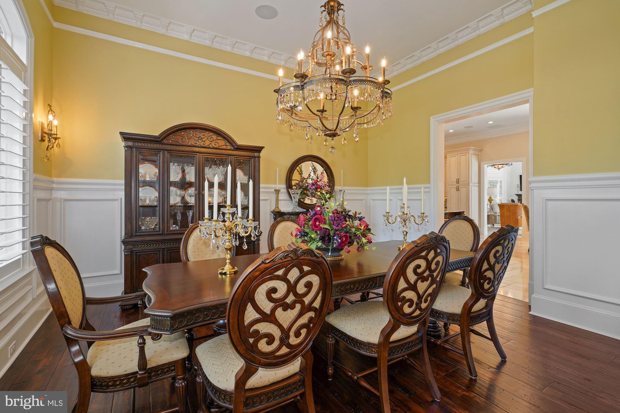 ESTATES @ CREIGHTON FARM - Residential