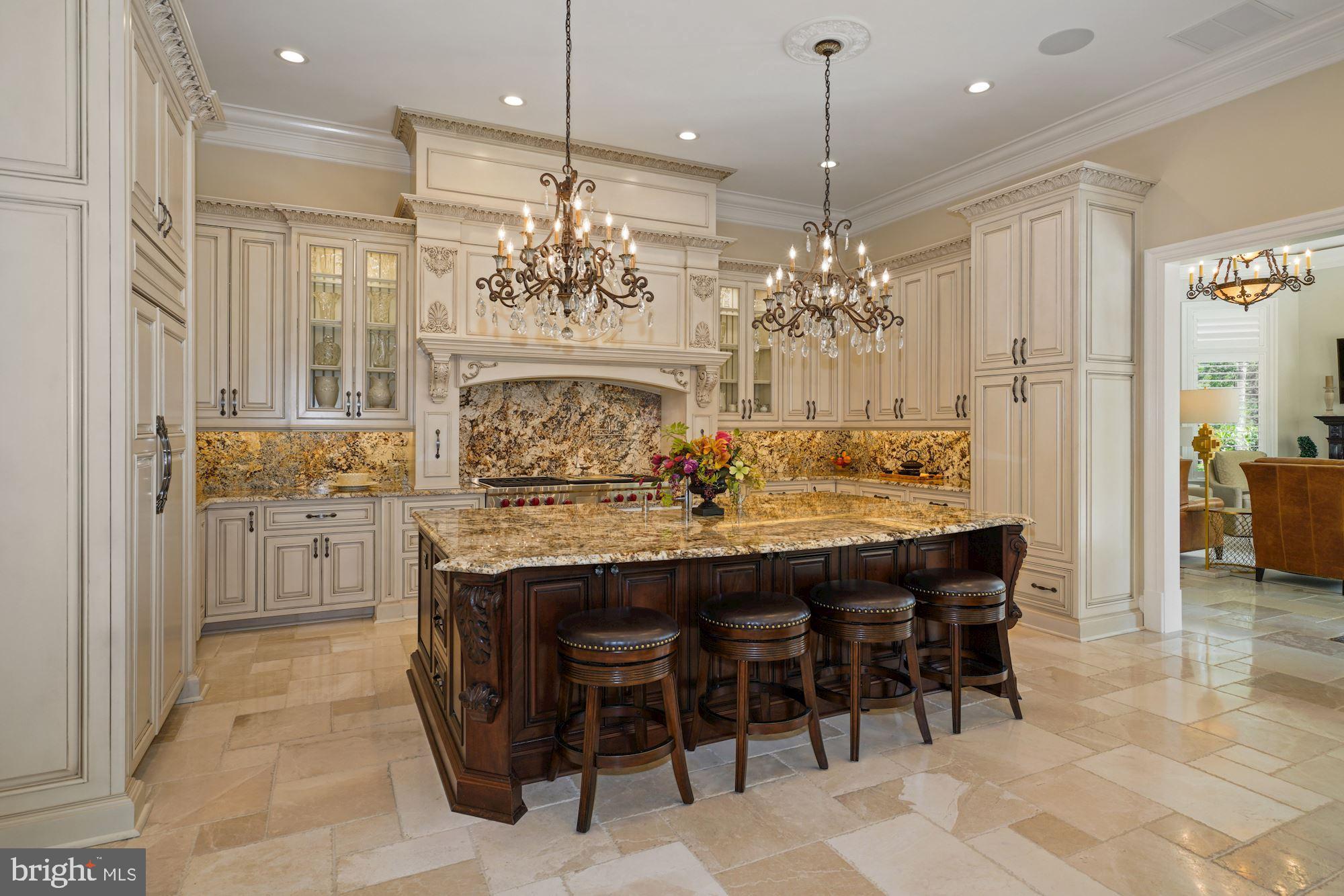 ESTATES @ CREIGHTON FARM - Residential