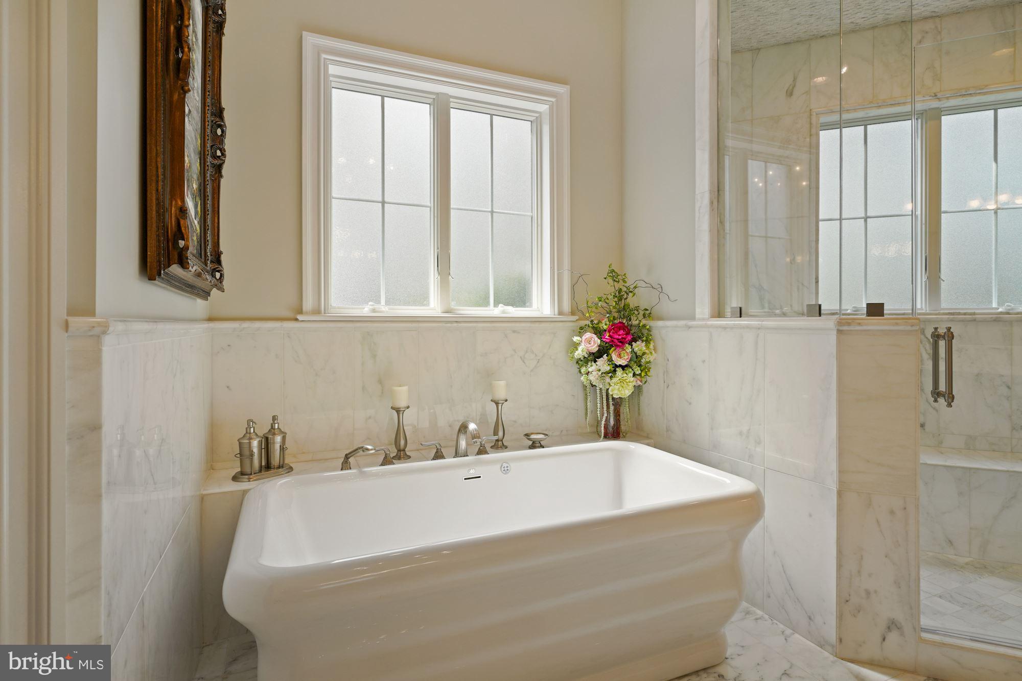 ESTATES @ CREIGHTON FARM - Residential