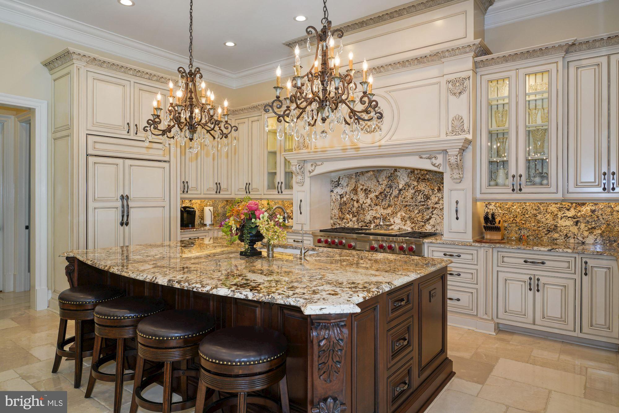 ESTATES @ CREIGHTON FARM - Residential