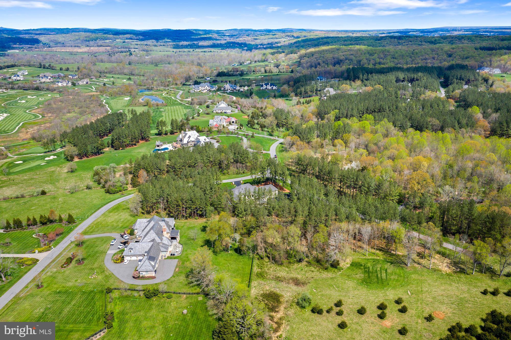 ESTATES @ CREIGHTON FARM - Residential