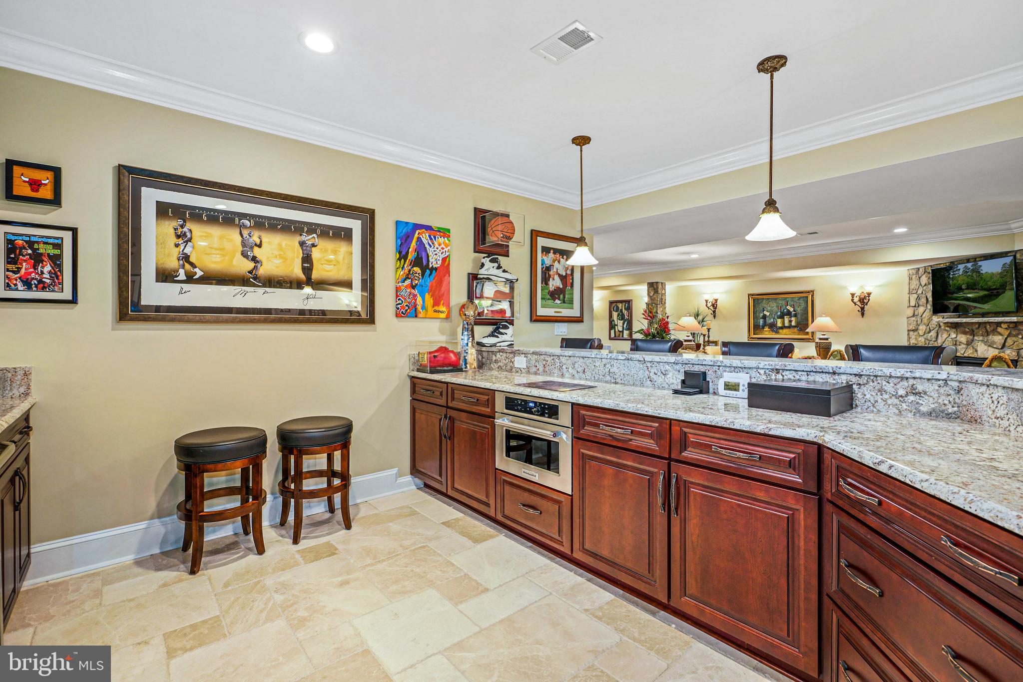 ESTATES @ CREIGHTON FARM - Residential