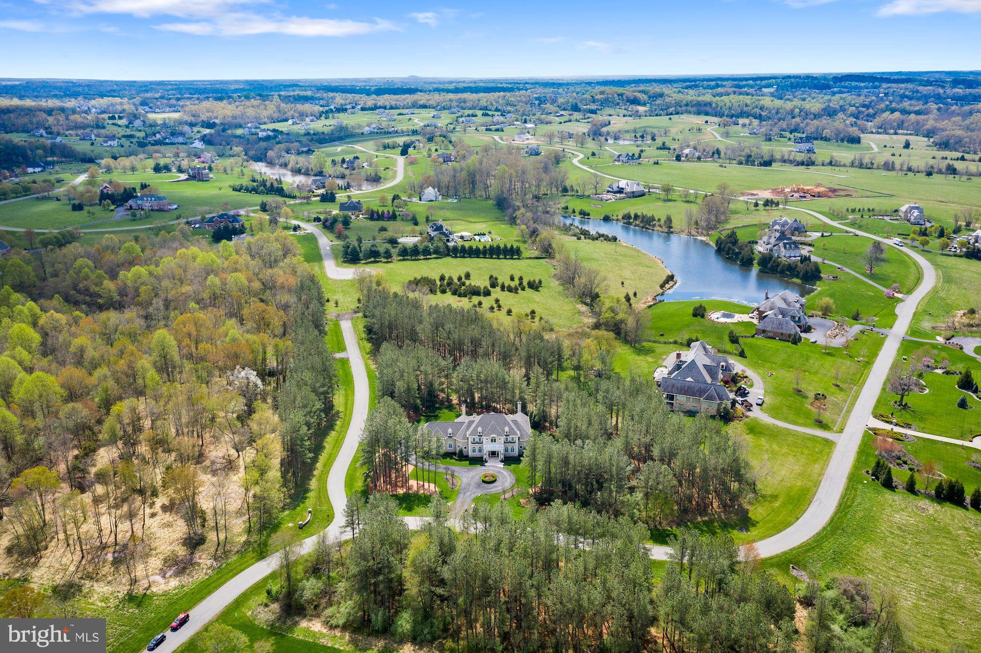 ESTATES @ CREIGHTON FARM - Residential