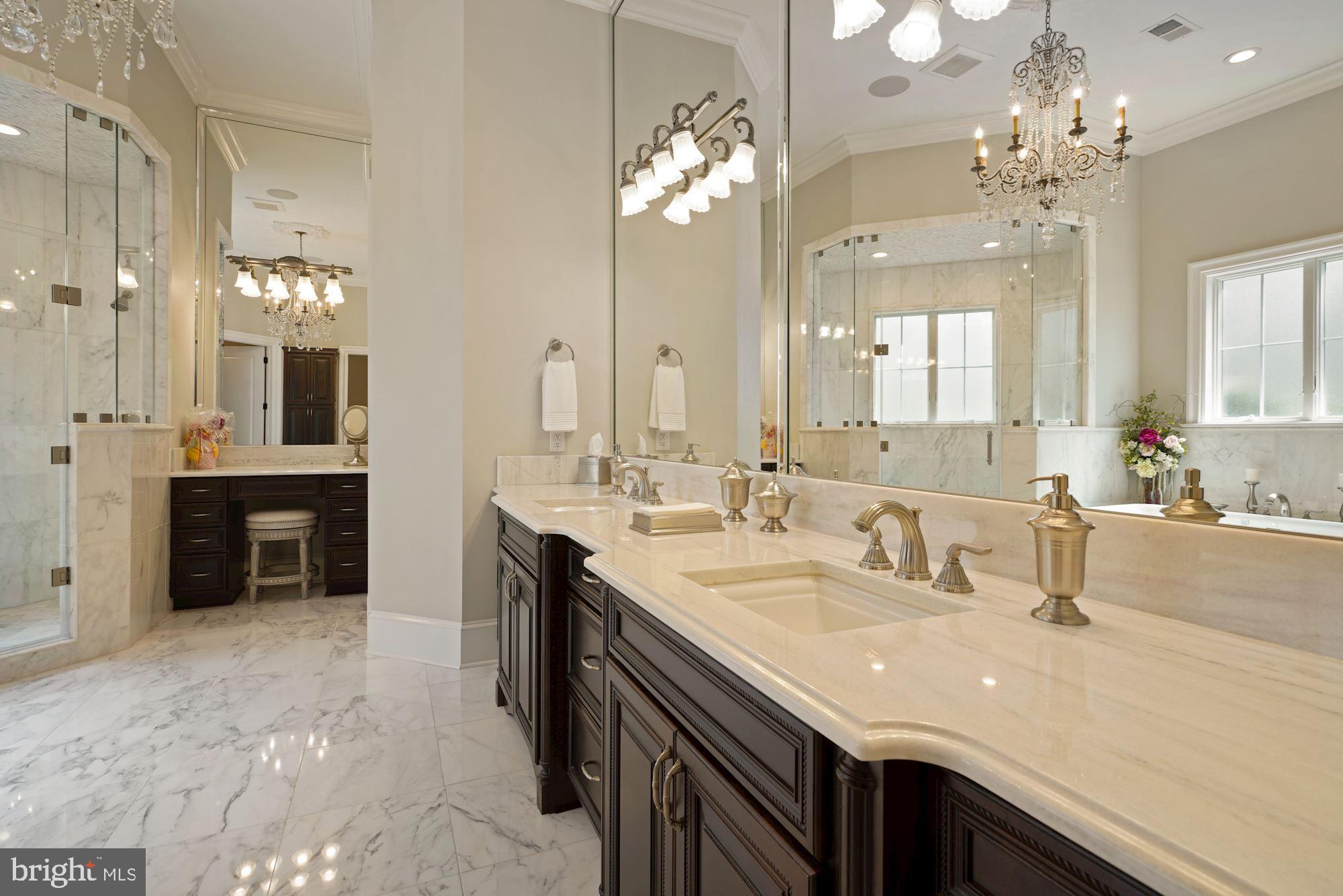 ESTATES @ CREIGHTON FARM - Residential