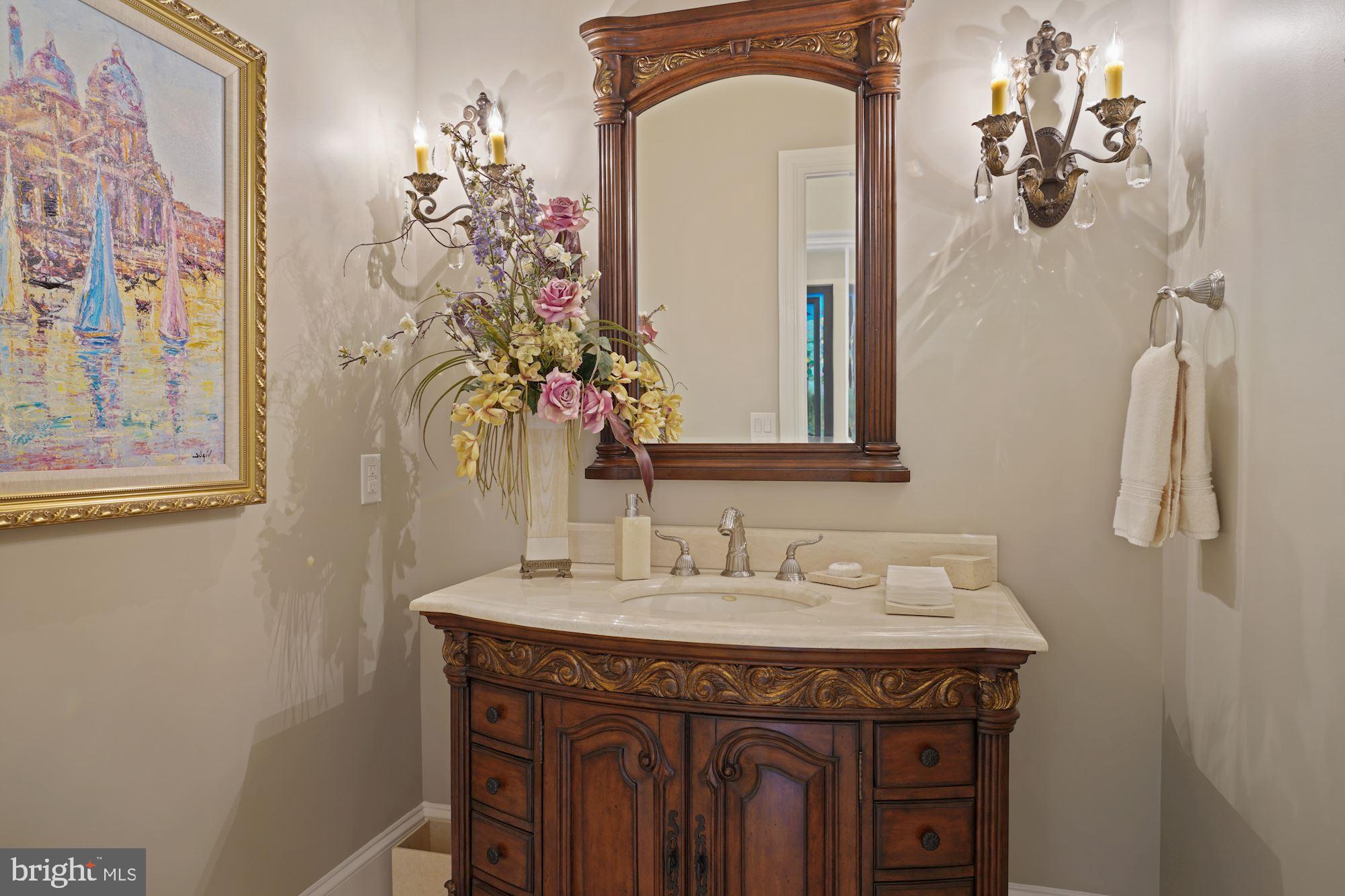 ESTATES @ CREIGHTON FARM - Residential