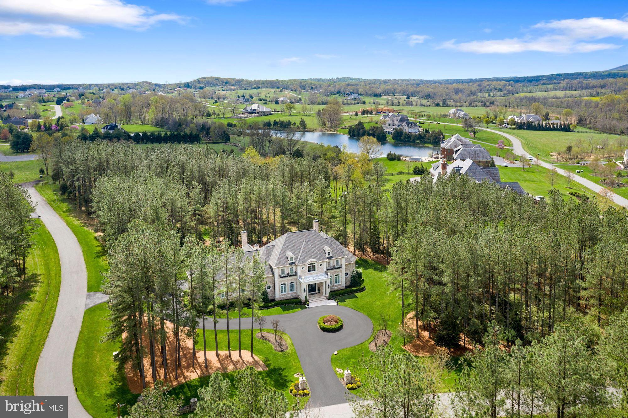 ESTATES @ CREIGHTON FARM - Residential