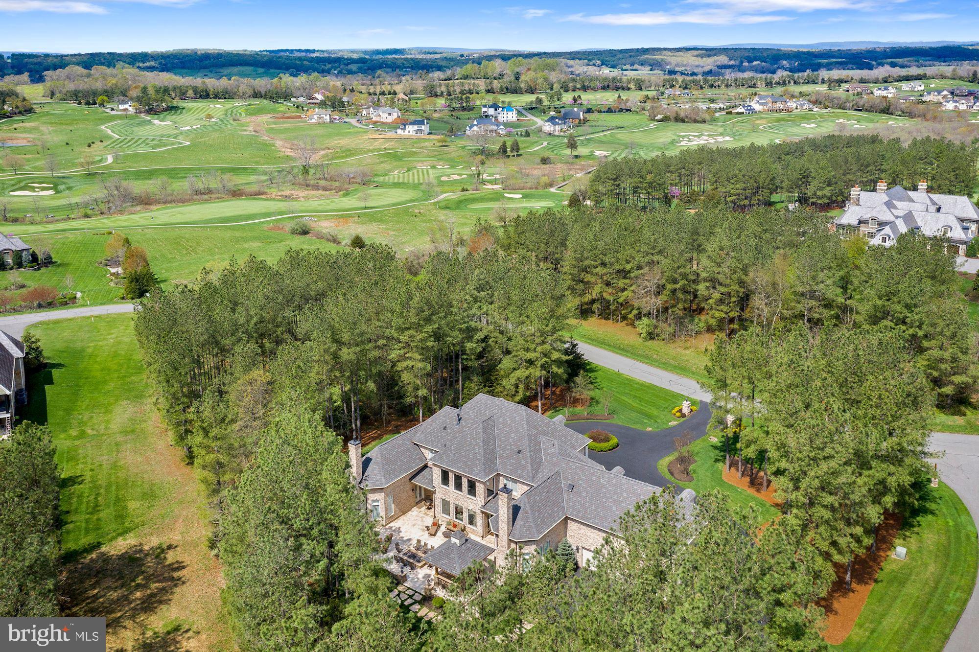 ESTATES @ CREIGHTON FARM - Residential