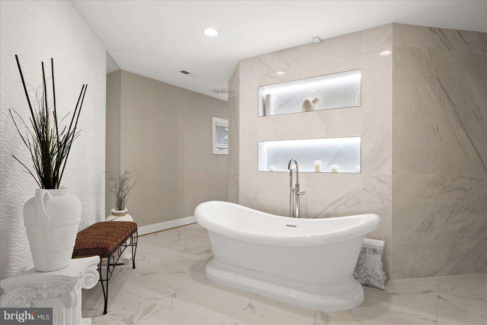 OAK HILL ESTATES - Residential