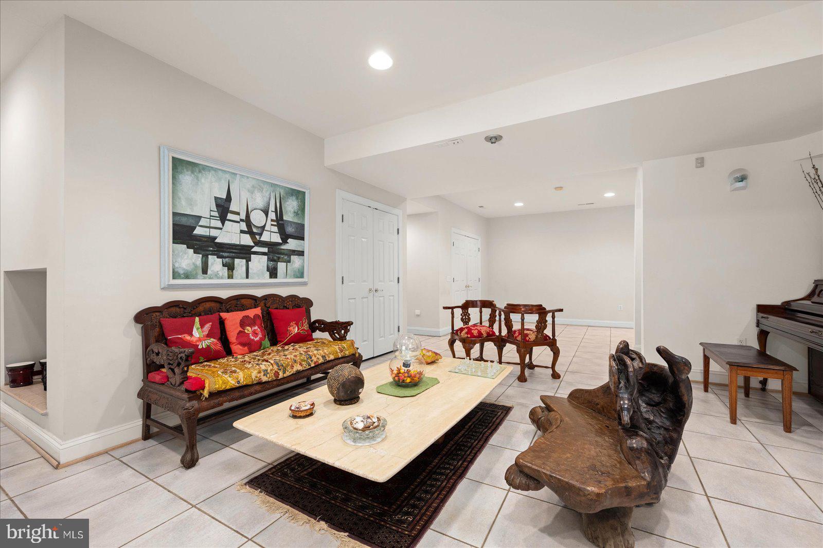 OAK HILL ESTATES - Residential