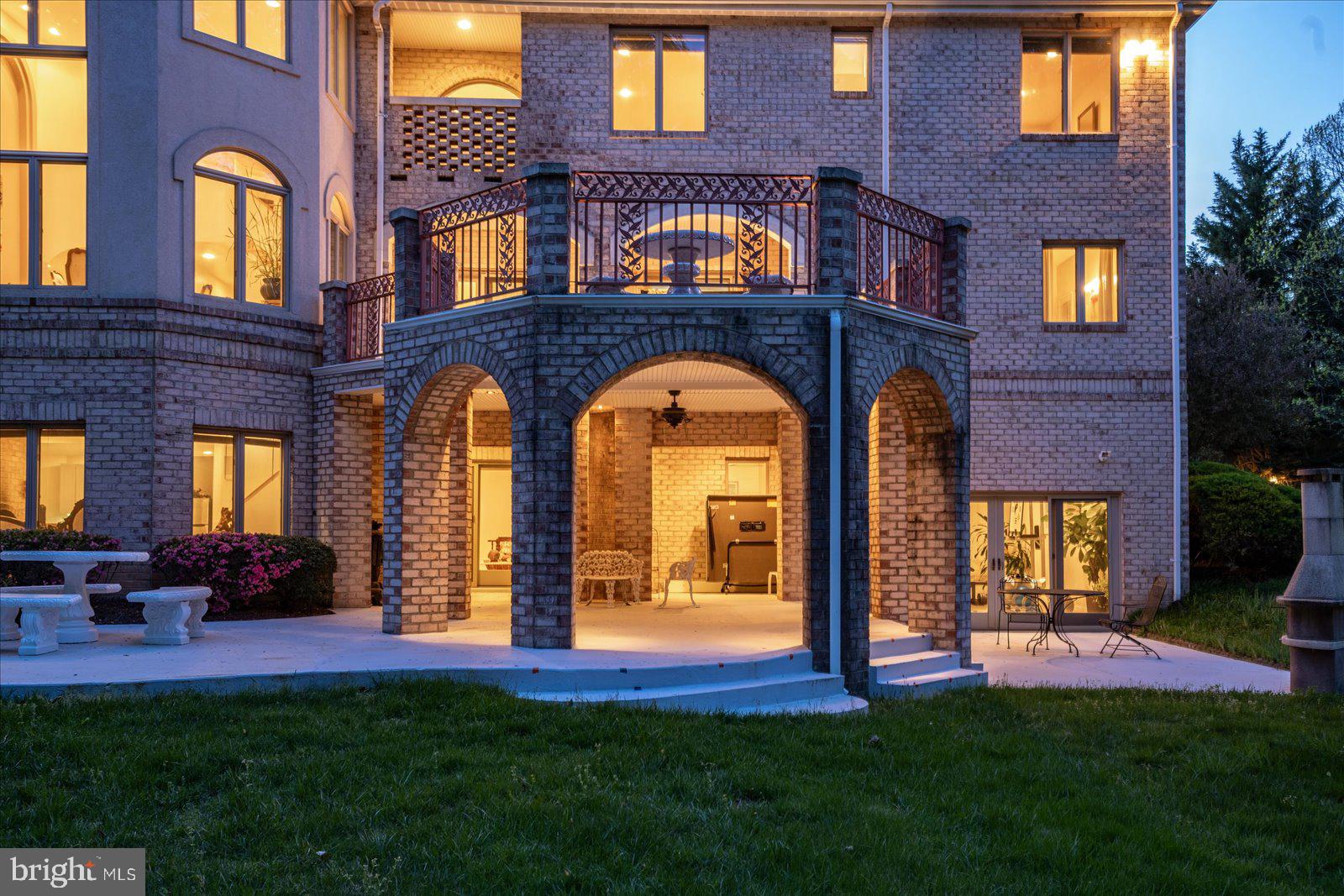 OAK HILL ESTATES - Residential