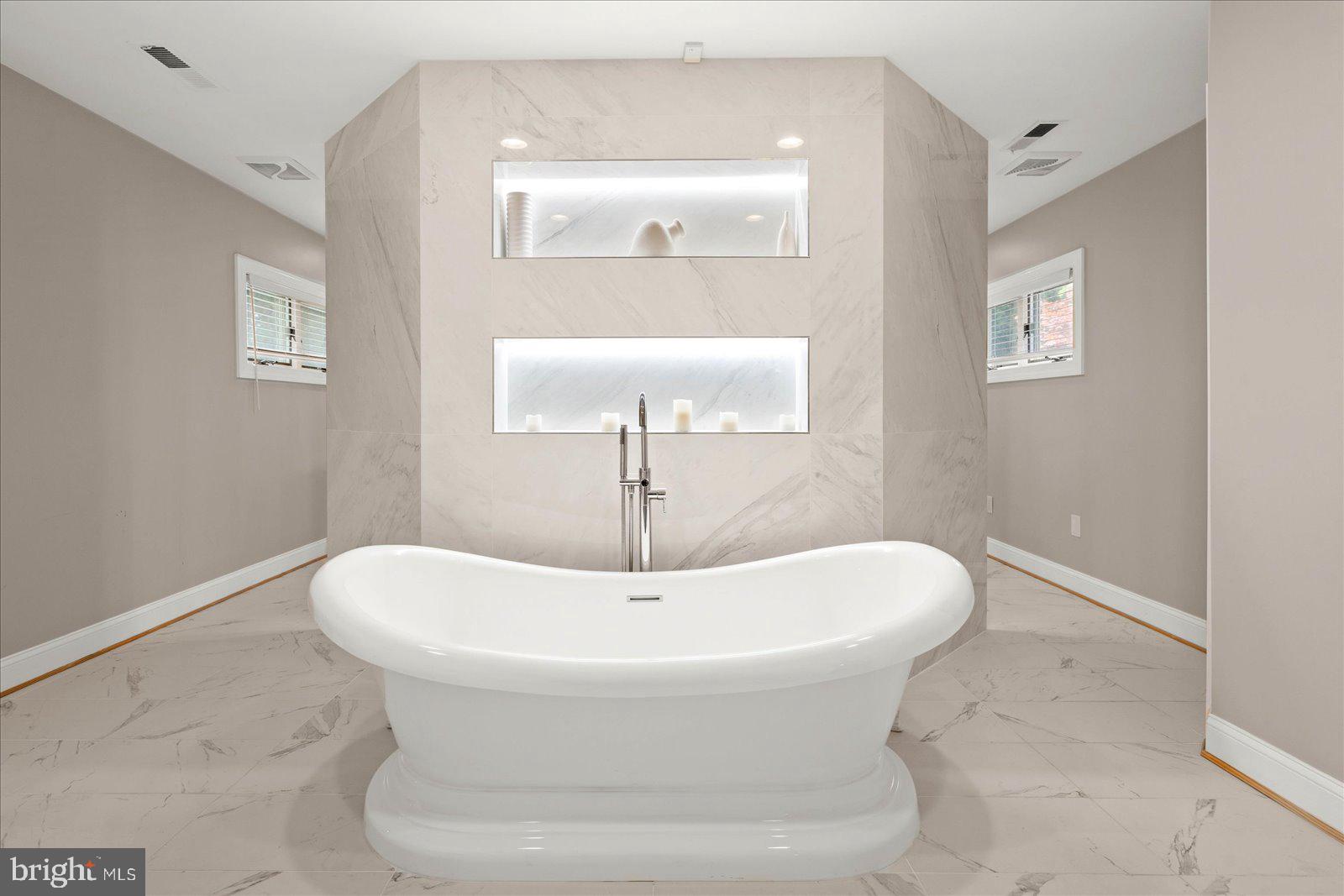 OAK HILL ESTATES - Residential