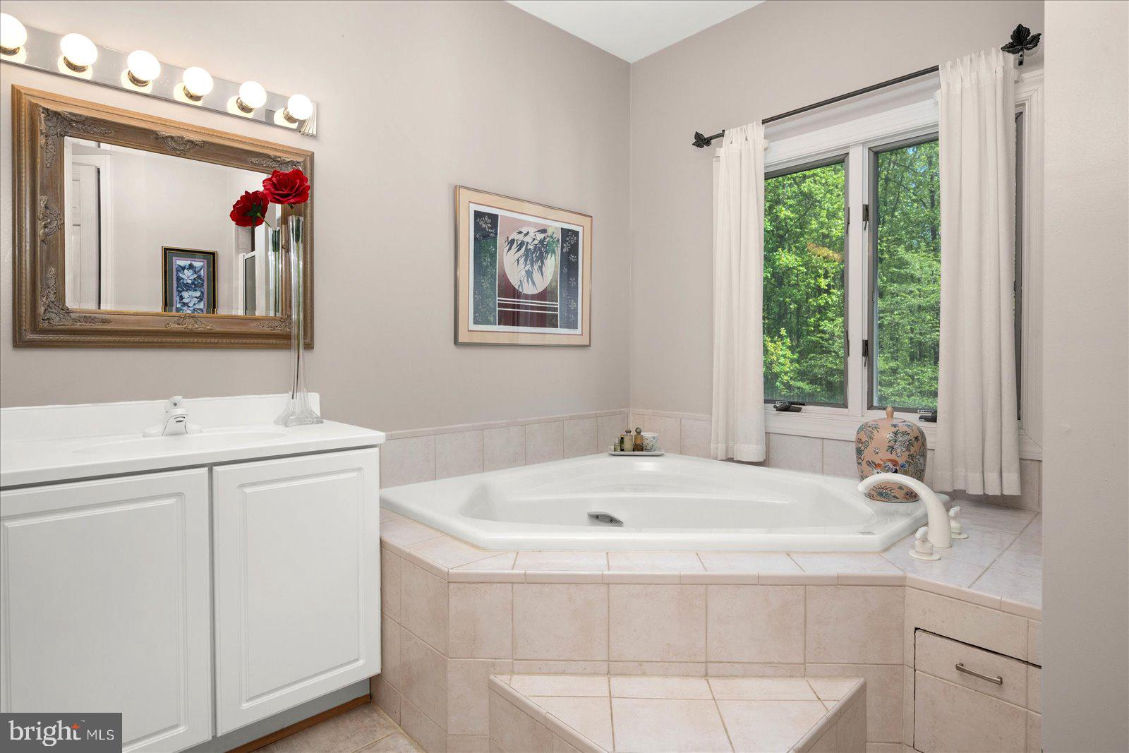 OAK HILL ESTATES - Residential