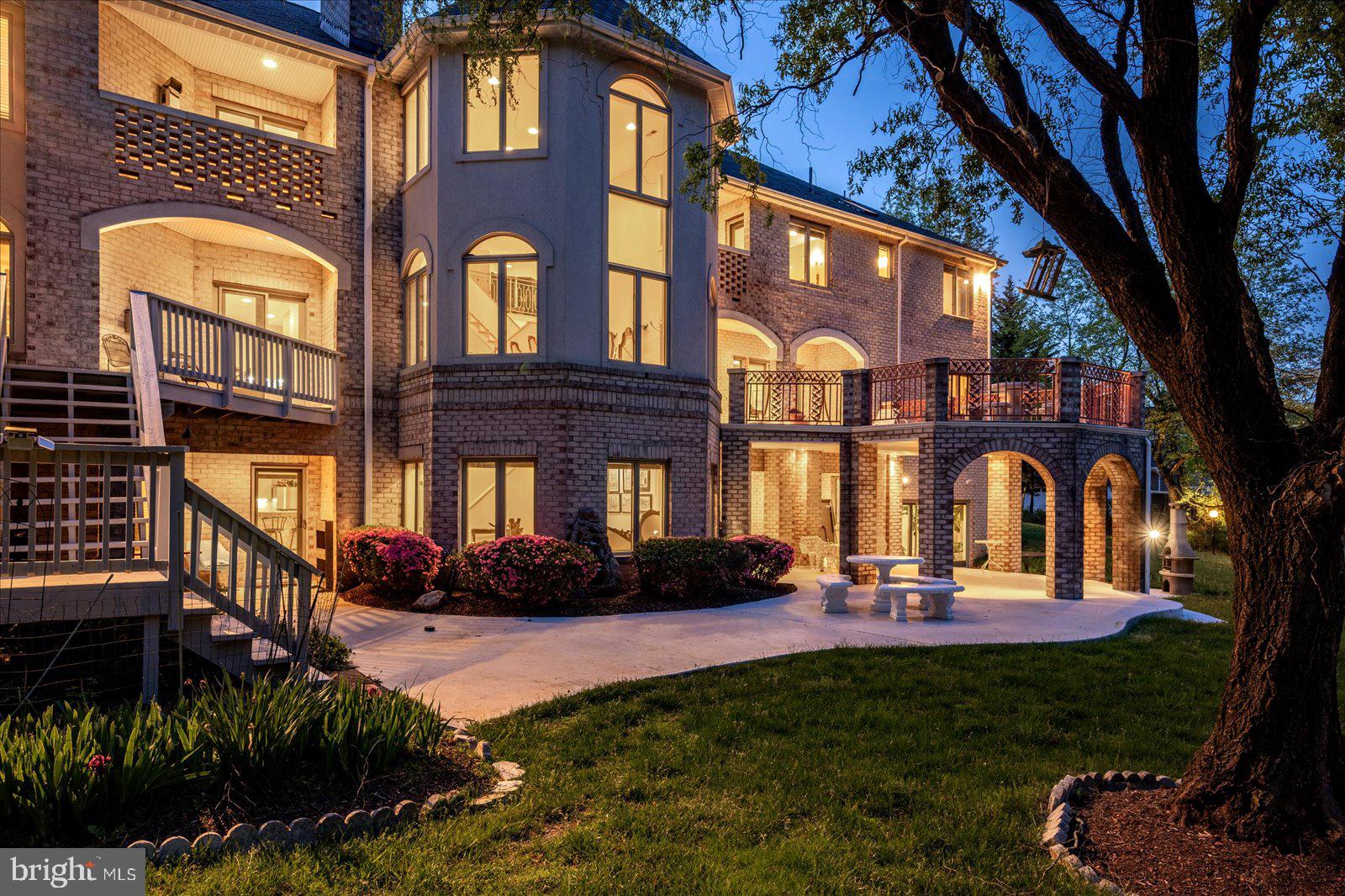 OAK HILL ESTATES - Residential