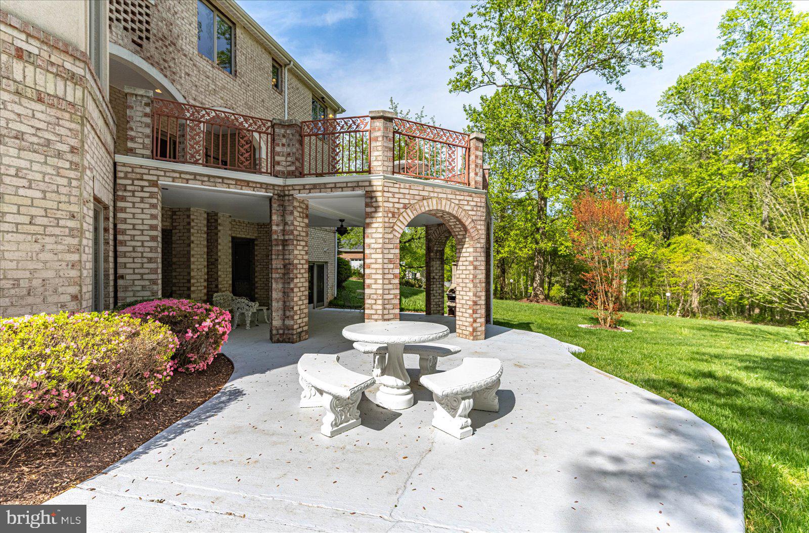 OAK HILL ESTATES - Residential