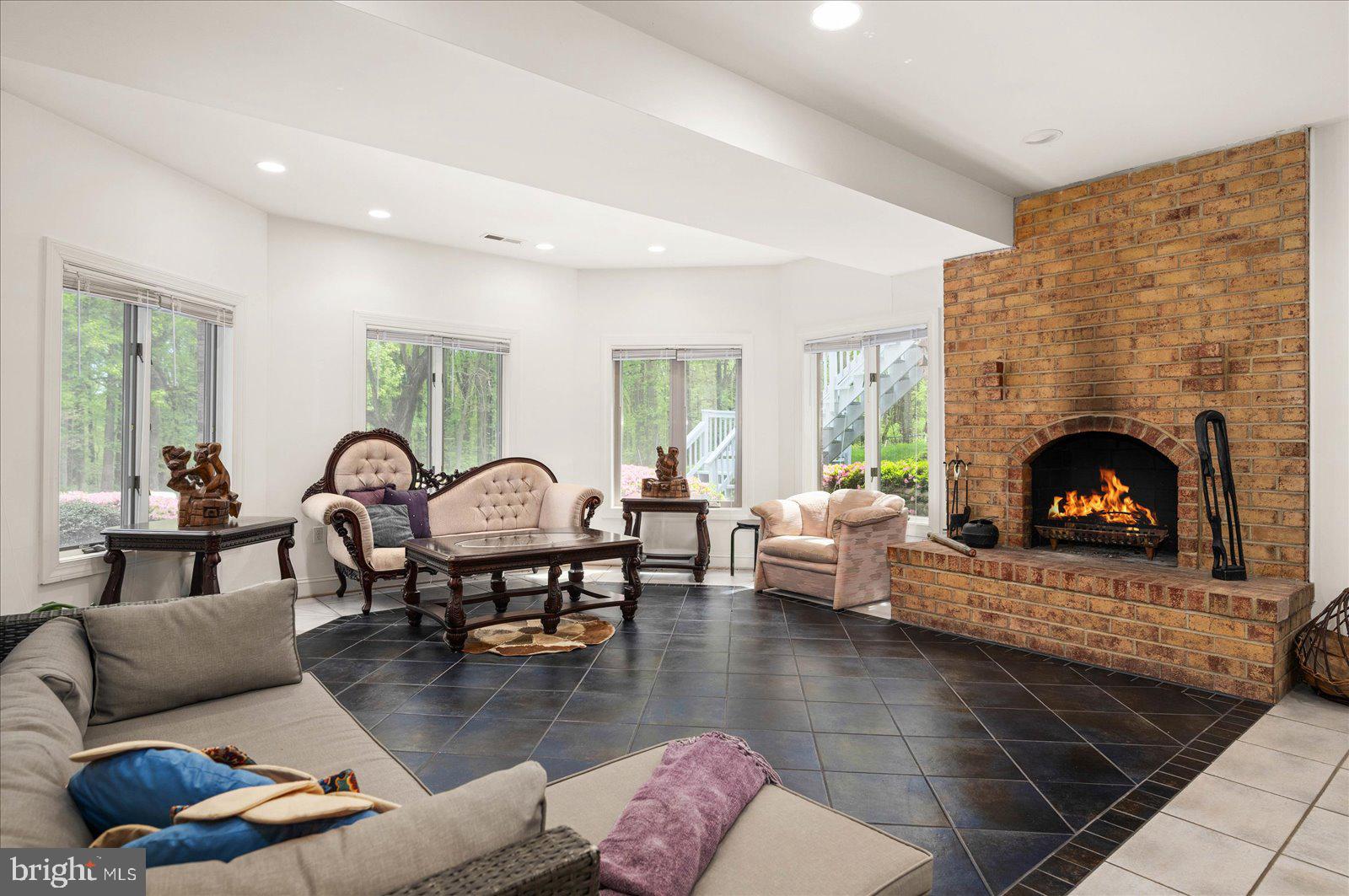 OAK HILL ESTATES - Residential