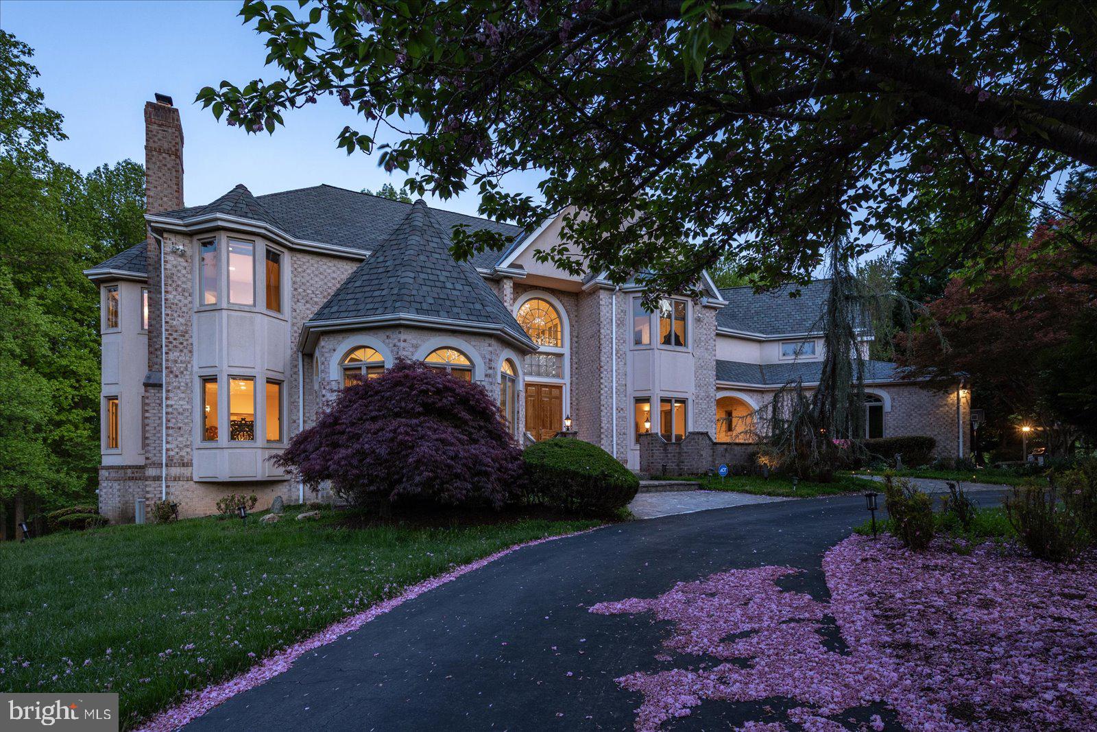 OAK HILL ESTATES - Residential