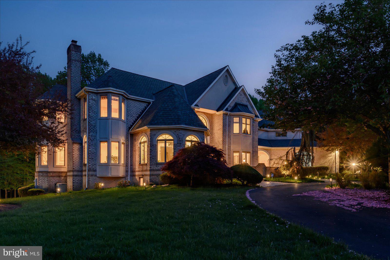 OAK HILL ESTATES - Residential