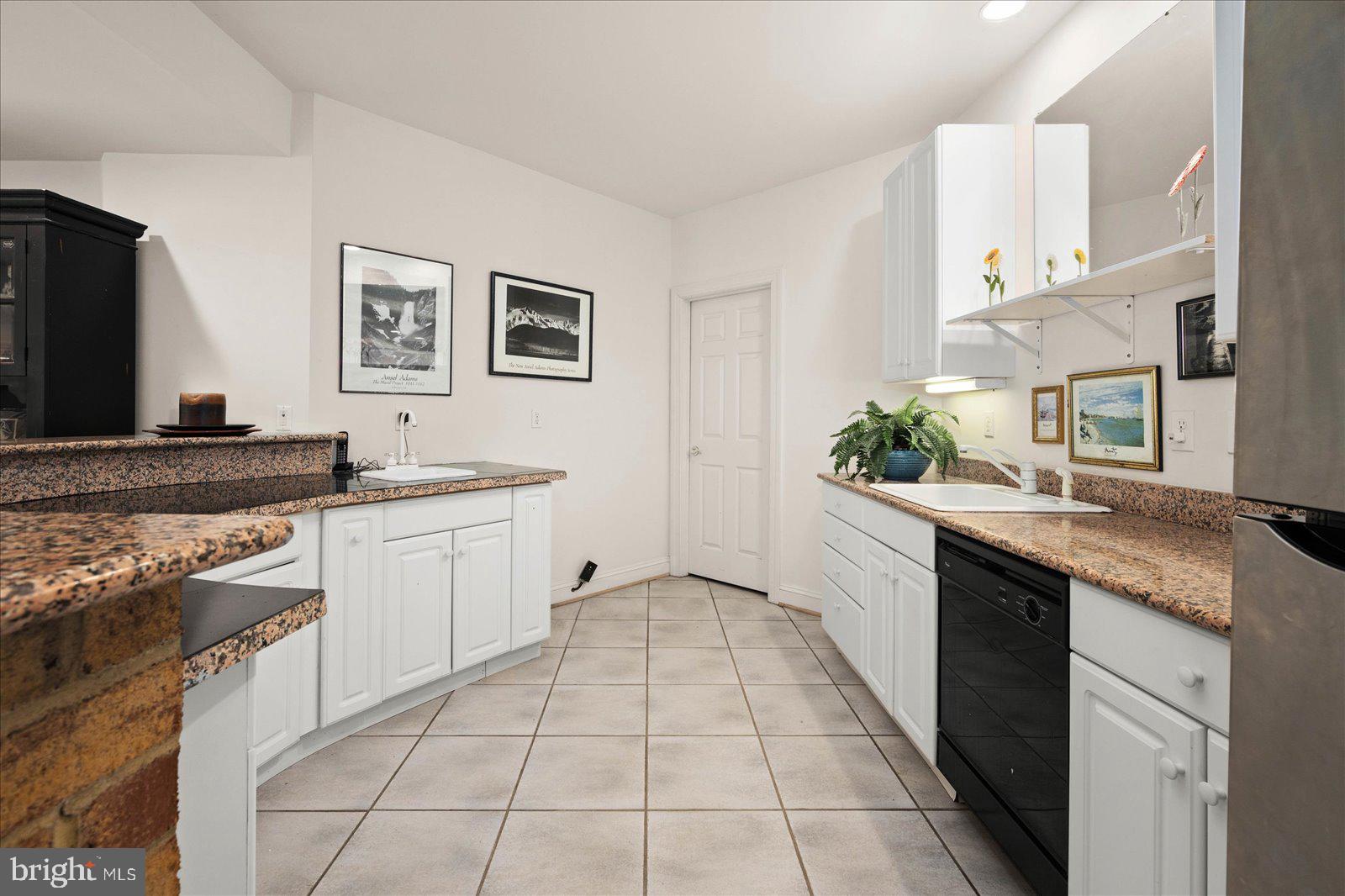 OAK HILL ESTATES - Residential