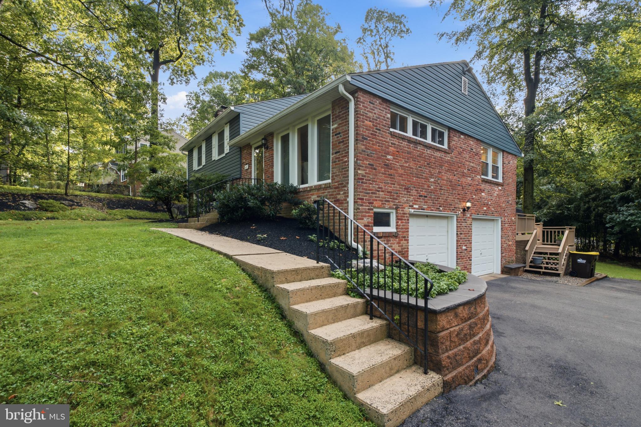 687 BROOKWOOD ROAD