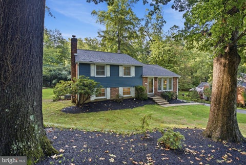 Homes For Sale - 687 Brookwood Road<br/> Montgomery County, WAYNE, PA 19087
