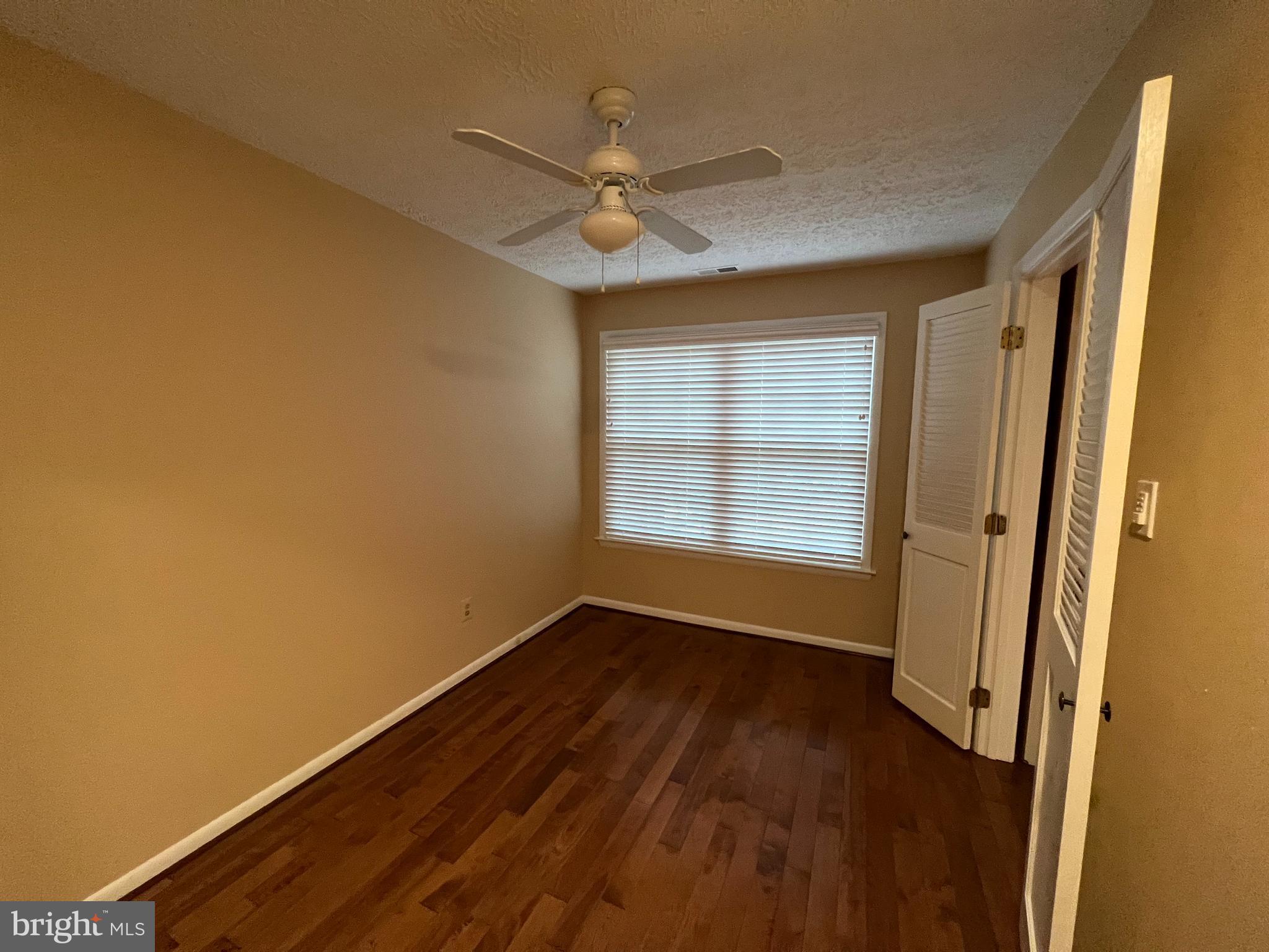 THE FALLS GARDEN - Residential Lease