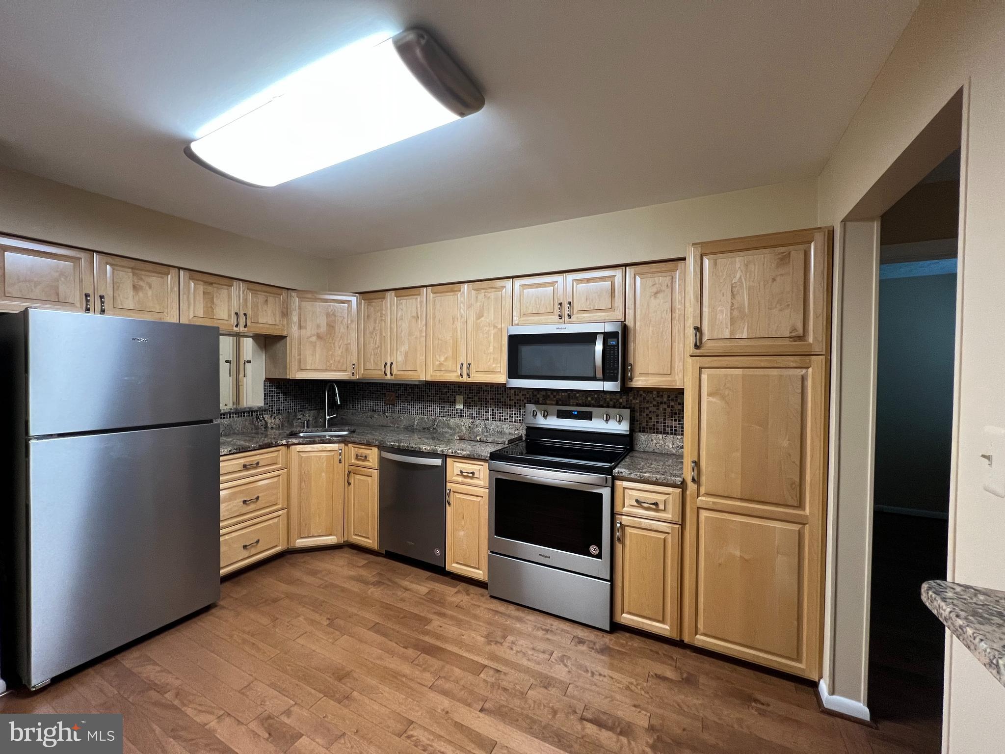 THE FALLS GARDEN - Residential Lease