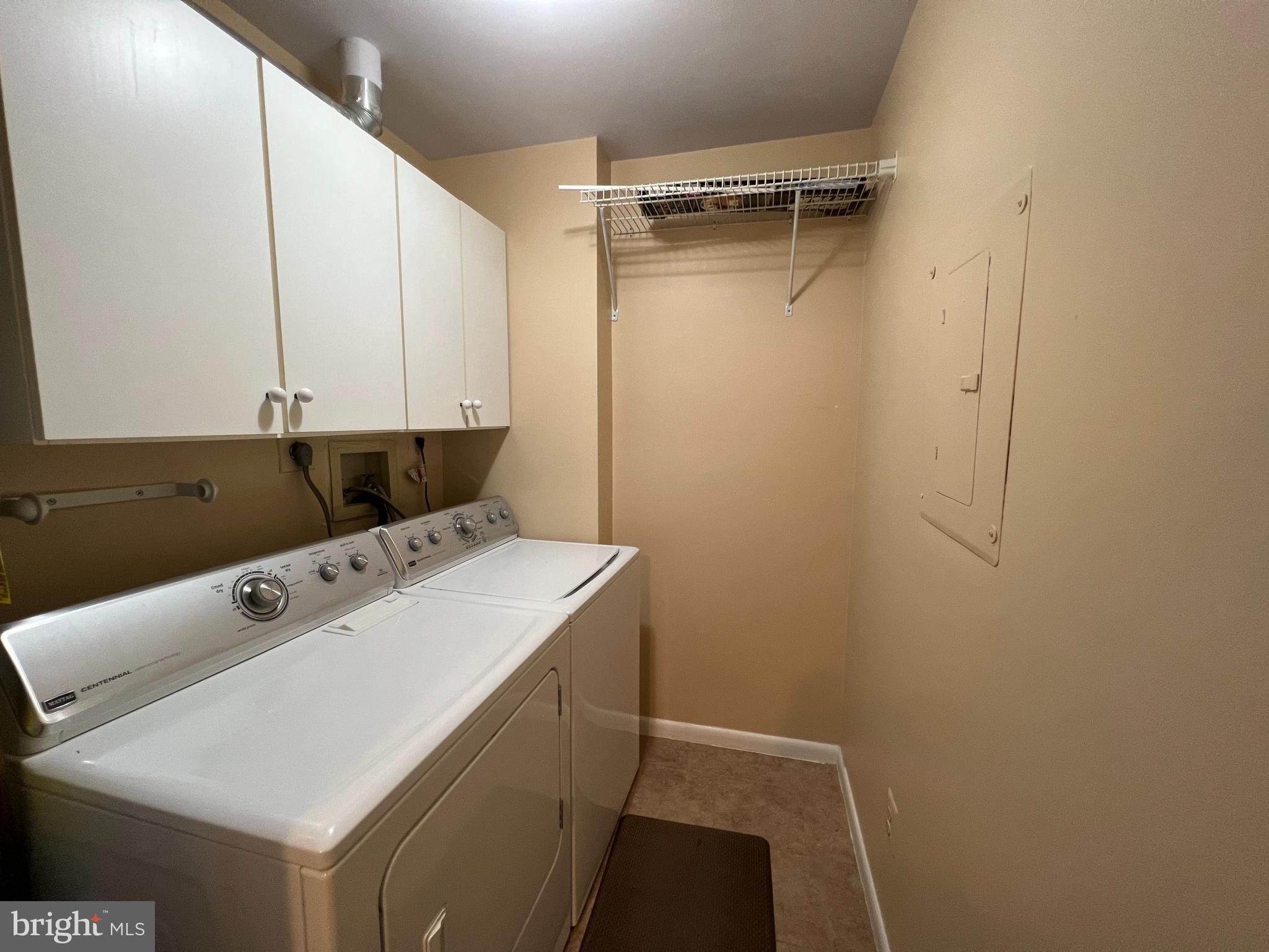 THE FALLS GARDEN - Residential Lease