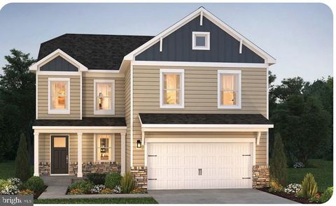 Homes For Sale - 325 Grantway Drive<br/> New York, PA 17404