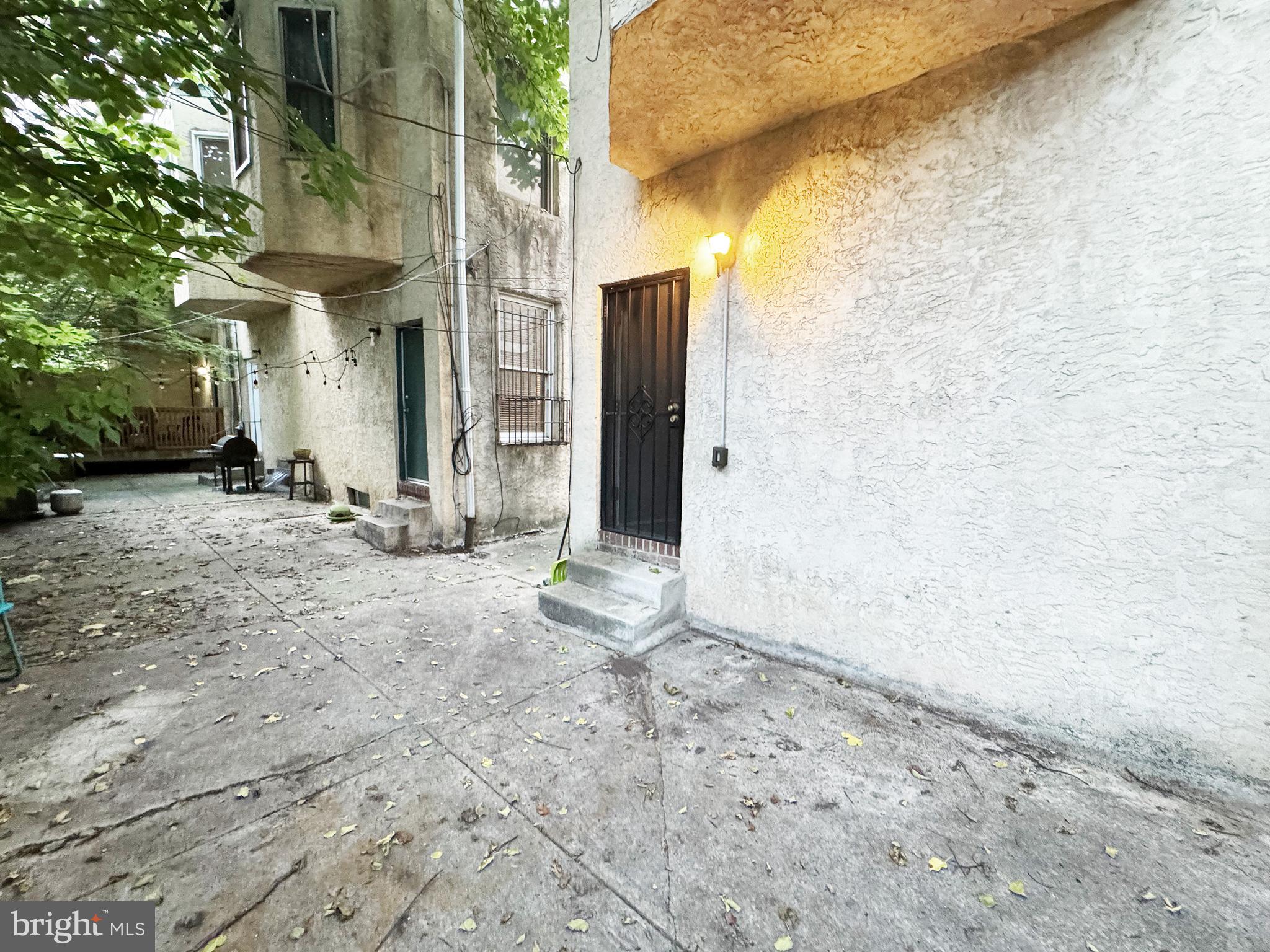 GRADUATE HOSPITAL - Residential Lease