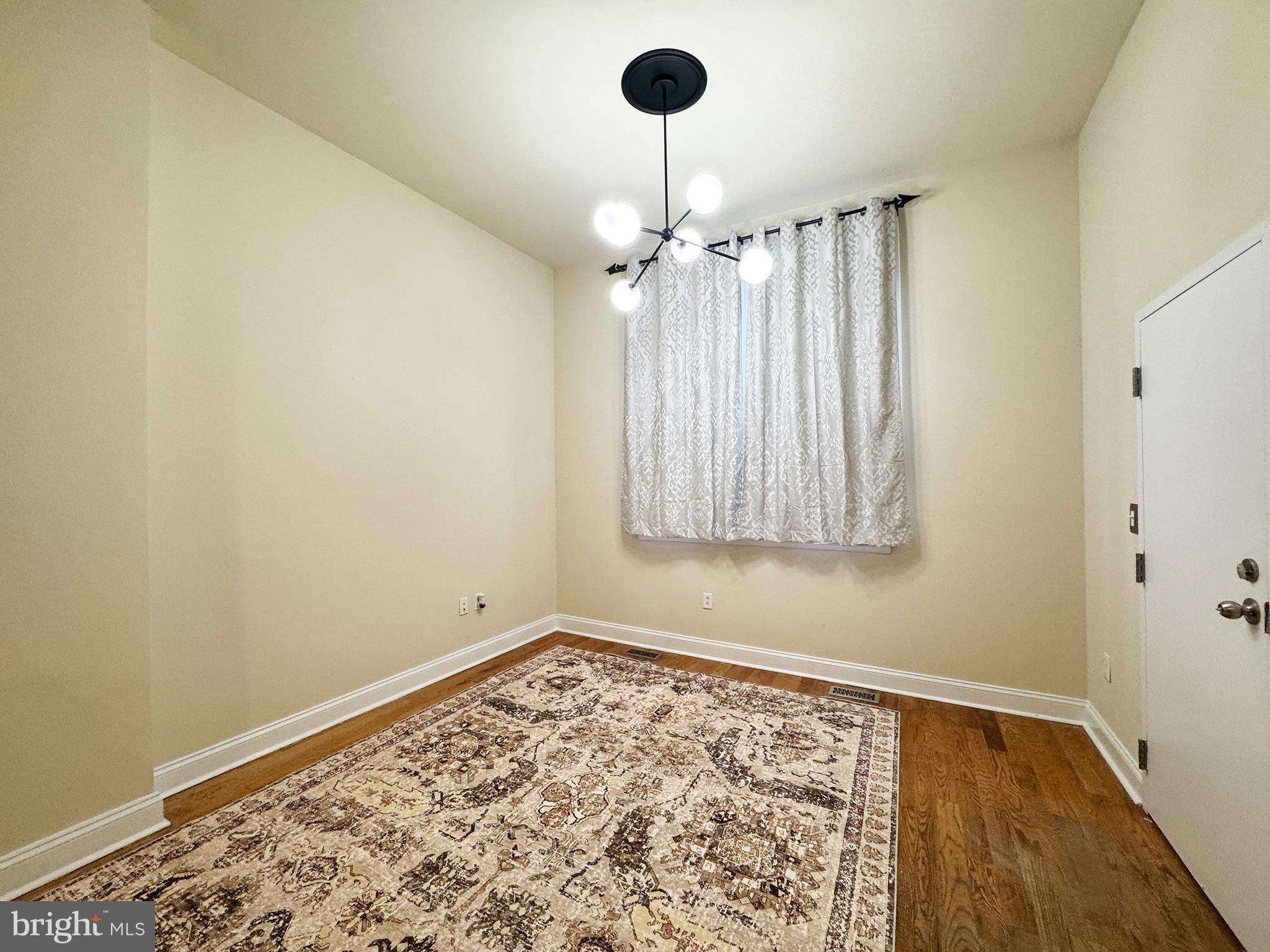 GRADUATE HOSPITAL - Residential Lease