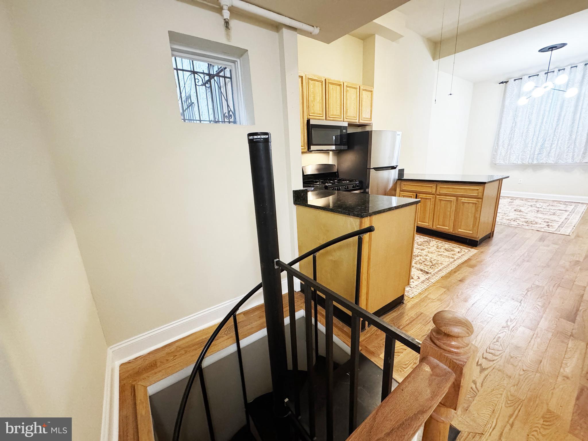 GRADUATE HOSPITAL - Residential Lease