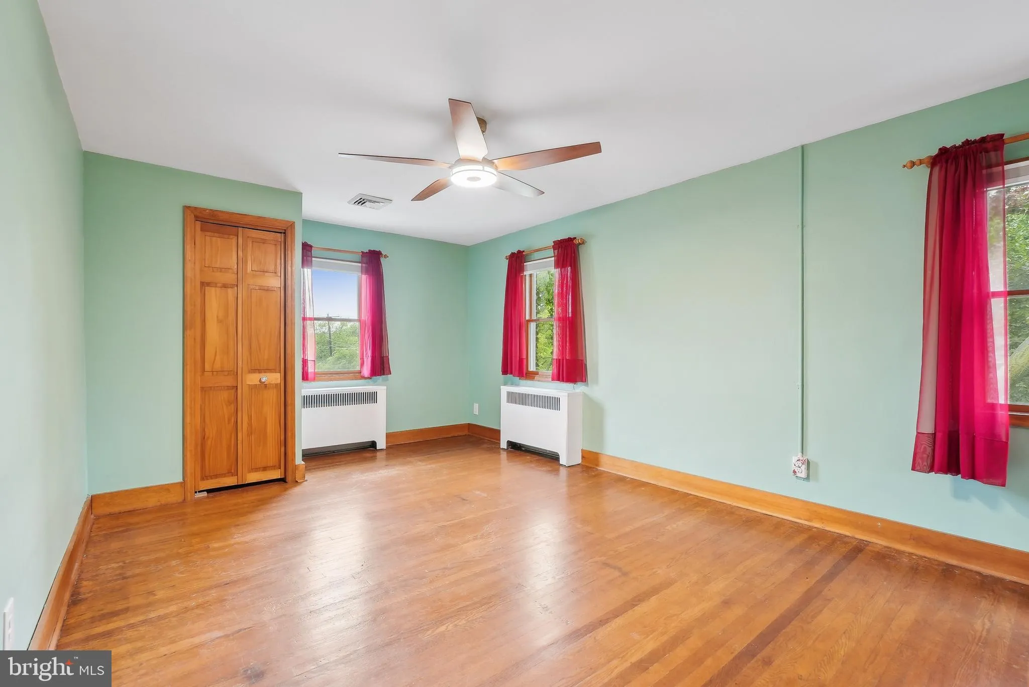 Norristown, Pennsylvania 19401, United States, 4 Bedrooms Bedrooms, ,2 BathroomsBathrooms,Residential,Active,138275