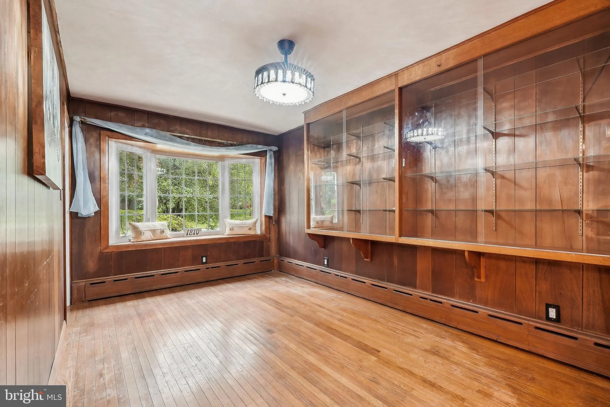 Norristown, Pennsylvania 19401, United States, 4 Bedrooms Bedrooms, ,2 BathroomsBathrooms,Residential,Active,138275