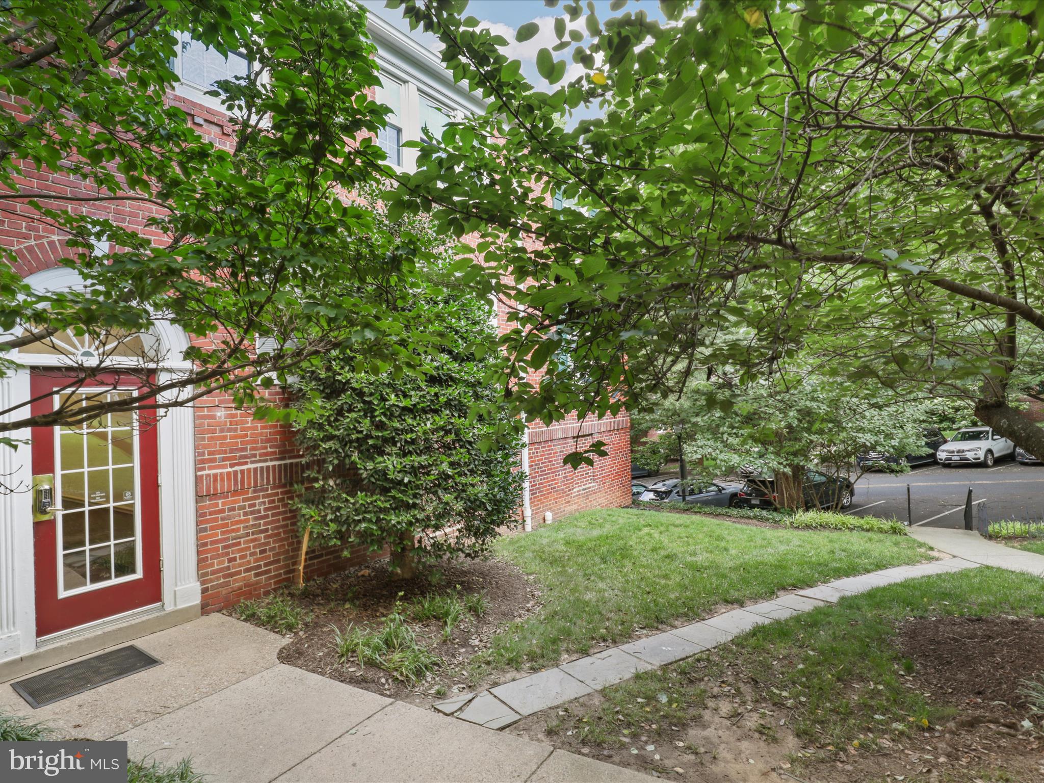 1801 KEY BOULEVARD 10501
