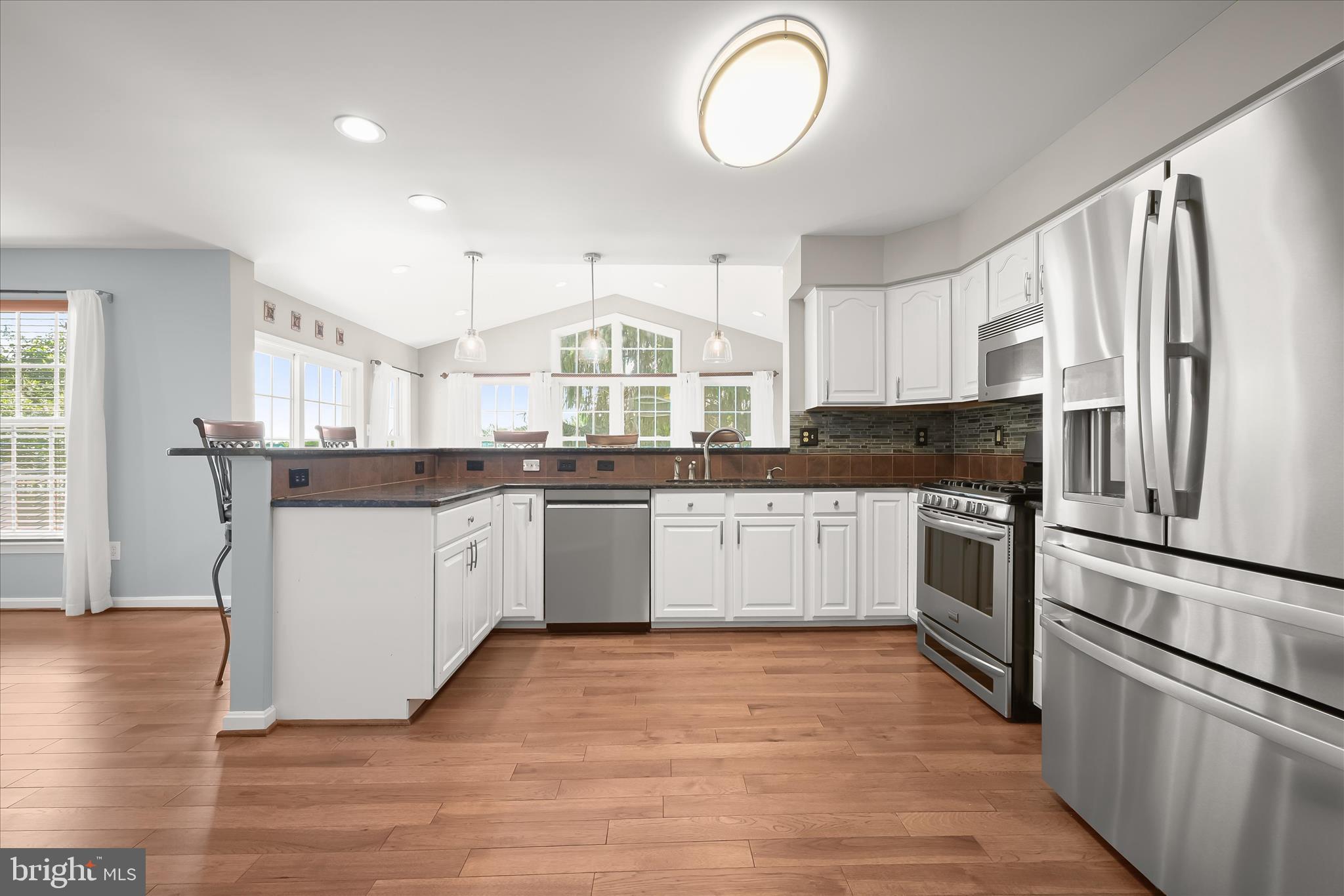 VILLAGE OF RIVER HILL - Residential